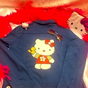 Adorable bright blue💙hello kitty jean jacket ✨